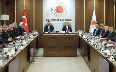 Bakan Gürlek ve Bakan Çiftçi'den siber güvenlik toplantısı