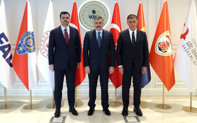 İçişleri Bakanı Çiftçi, İzmir Büyükşehir Belediye Başkanı Tugay'ı kabul etti