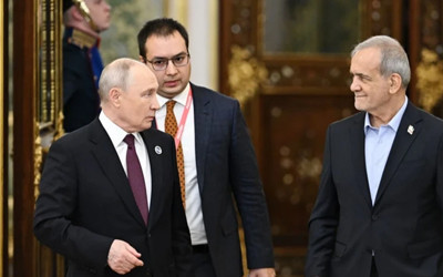 Putin ve Pezeşkiyan, Moskova'da görüştü