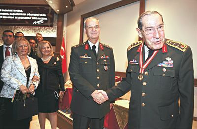 Emekli Orgeneral Yaşar Büyükanıt kimdir Dolmabahçe'deki sır görüşme neydi - Resim: 4