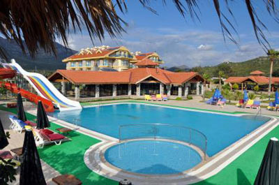 Çıplaklar oteli kapatılıyor - Resim: 1