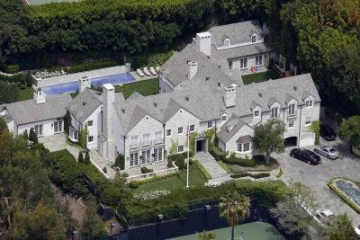 Ünlülerin yaşadığı malikaneler! - Resim: 1