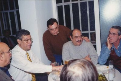 Bizimkiler dizisinin senaristi Umur Bugay hayatını kaybetti - Resim: 3