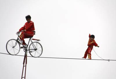 Kaplanlar cambazlara çok sinirlendi - Resim: 3