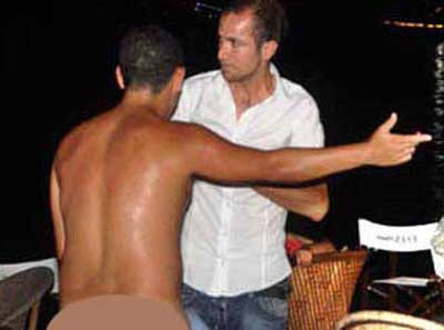 Bodrum'da çıplak turist ortalığı karıştırdı! - Resim: 1