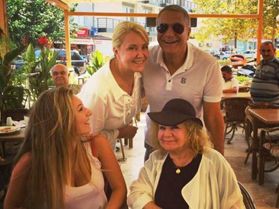 Eski karı koca reklam için bir arada - Resim: 2