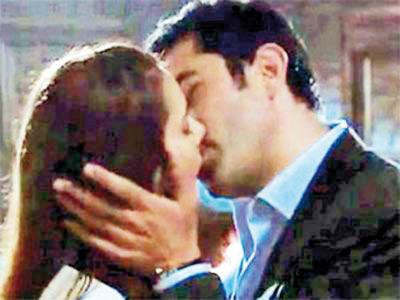 Dizilerde kız kardeş fantezisi - Resim: 2