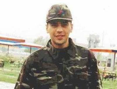 Ünlüler askerde - Resim: 2