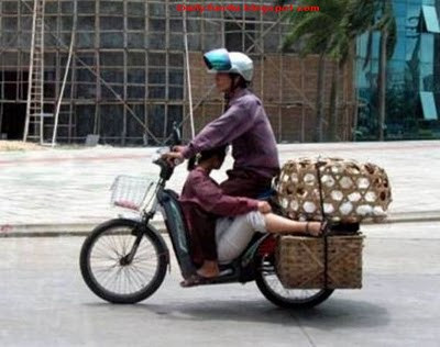 Bunun adı kadın istismarı - Resim: 1