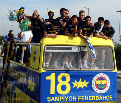 F.Bahçe şampiyonluğu kutluyor - Resim: 1