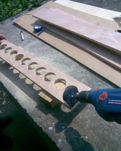 Teneke kutulardan yaptığı şey akla hayal gelmez! - Resim: 4