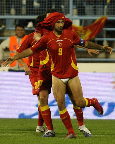 Golünü attı şortunu çıkardı - Resim: 4