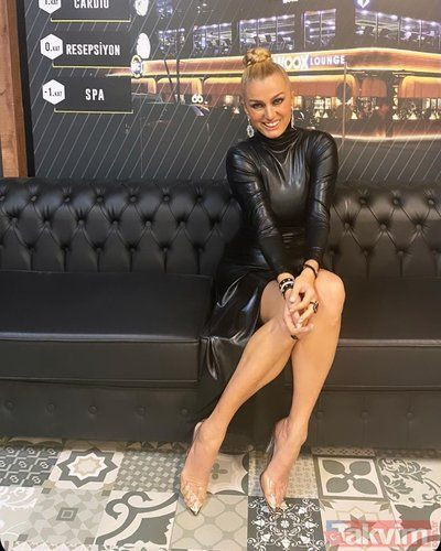 Güneşli havayı gören Tuğba Özay bikinisiyle ağacın üzerine uzandı 'Ben sadece aksesuarım' - Resim: 3