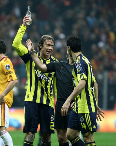 Arena'daki rezilliğe bakarmısın! - Resim: 3