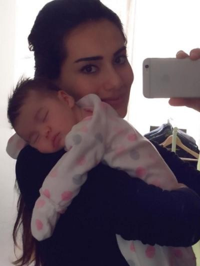 Nur Bozar kendini eşine ve çocuğuna adadı - Resim: 2