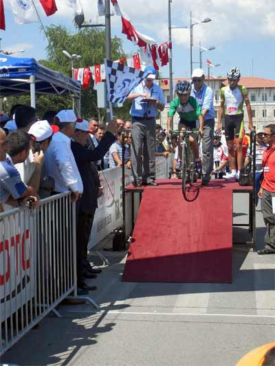 Pedallara Yazıcıoğlu için basıldı - Resim: 4