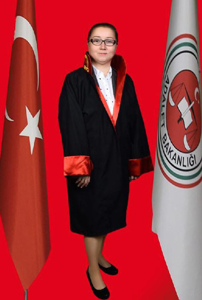 İlkokul mezunu sahte savcı kamu kurumlarını dolandırdı - Resim: 1