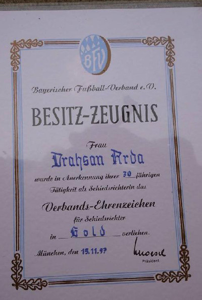 Dünyanın ilk kadın futbol hakemi Türk FIFA tescilledi - Resim: 3