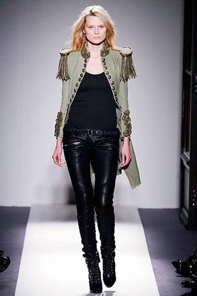 Sezonun seksi stil detayları  - Resim: 2