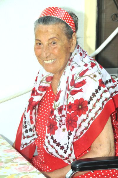 Müzeyyen Senar hastaneye kaldırıldı - Resim: 3