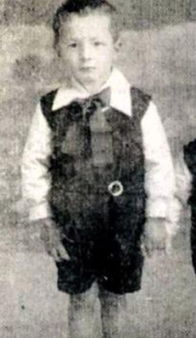 Fotoğraftaki çok ünlü siyasetçiyi tanıyabildiniz mi? - Resim: 4