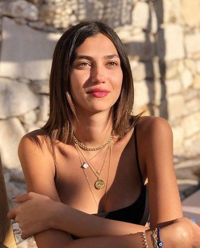 Aleyna Solaker tekne pozunu paylaştı görenler dönüp dönüp baktı! - Resim: 2