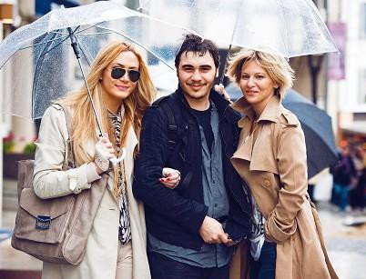 Bu kez travestilerle buluştu ve... - Resim: 1