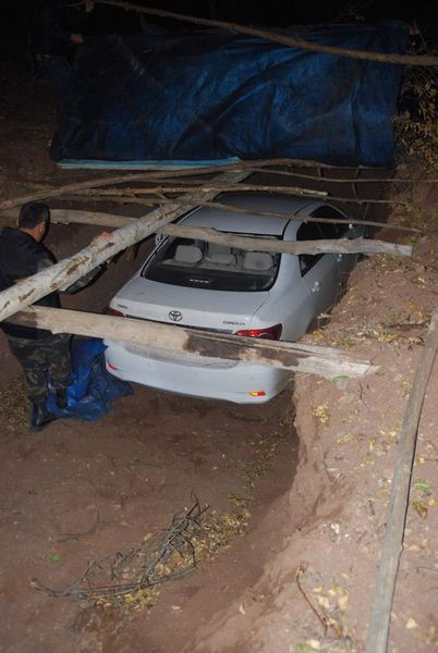 Çalıntı araç toprak altından çıktı - Resim: 2