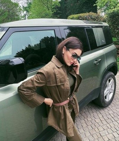 Hande Erçel, Can Yaman'a resti çekti: ''Eşitsizliği kabul etmiyorum!'' - Resim: 3