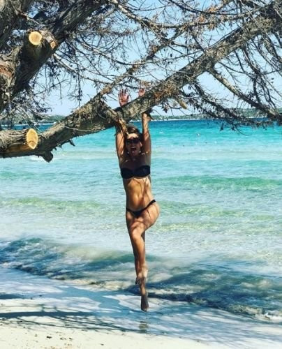 Ece Uslu yürekleri hoplattı Instagram onu konuşuyor - Resim: 3