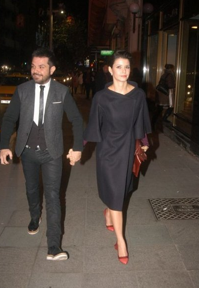 Beren ve Kenan İntikam'ı ele ele izledi - Resim: 1