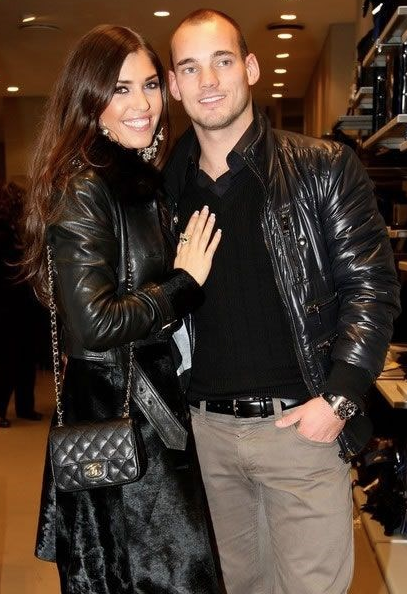 Wesley Sneijder ile Yolanthe Cabau için ihanet iddiası! - Resim: 3