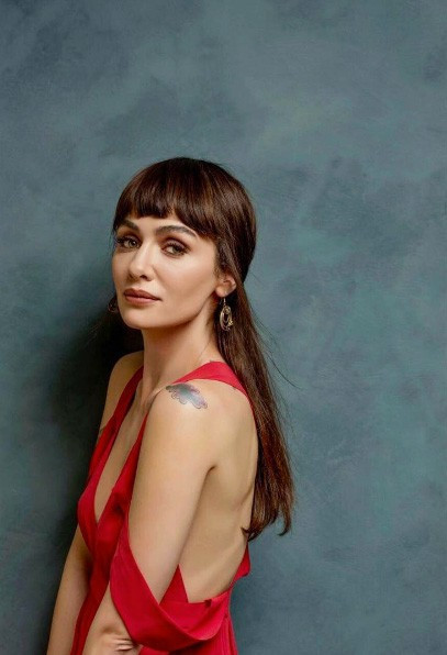 Birce Akalay'ın yeni aşkı yatak pozuyla ifşa oldu! Bakın o isim kim - Resim: 1