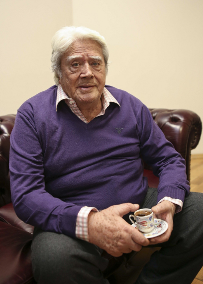 Cüneyt Arkın yoğun bakıma kaldırıldı son durumu ne - Resim: 1