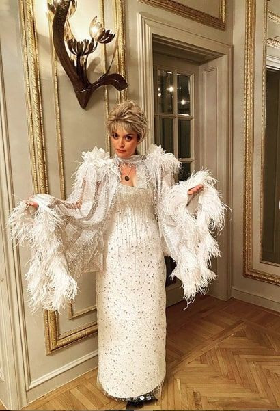 Ezgi Mola Muazzez Abacı oldu taklidiyle herkesi gülmekten kırdı geçirdi - Resim: 4