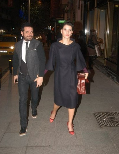 Beren ve Kenan İntikam'ı ele ele izledi - Resim: 2