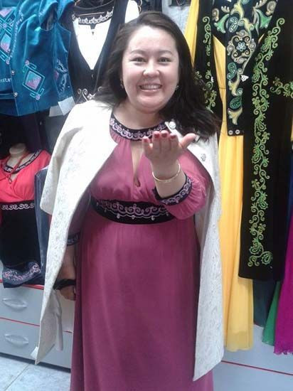 Biri saçlarından sürükledi, tekmeledi, copladı! Diğeri ise sadece baktı - Resim: 4