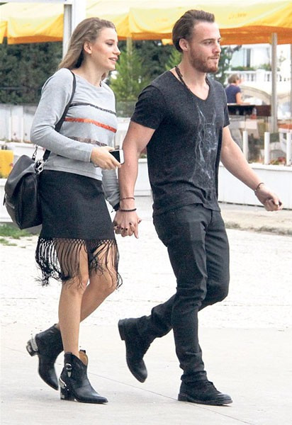 Kerem Bürsin açıkladı ünlü çift evleniyor mu?  - Resim: 2