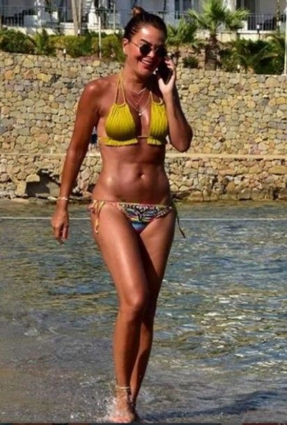 Özlem Yıldız sarı bikinisiyle Bodrum'da sezonu bomba gibi açtı! - Resim: 2