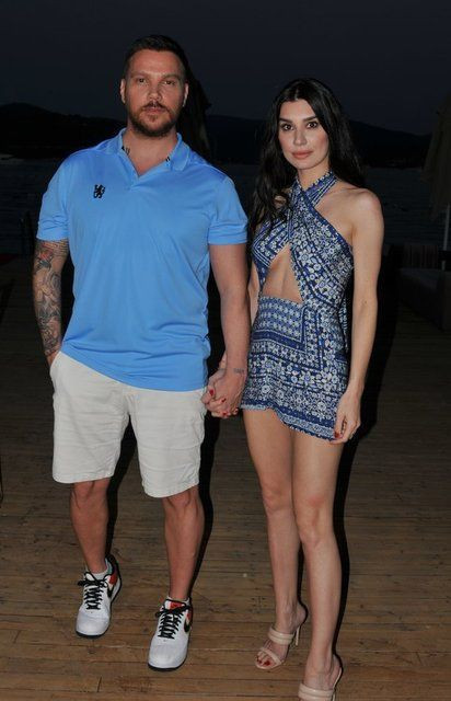 'Soyunmama sebebim Mustafa Ceceli'dir' deyip Sinan Akçıl her şeyi açıkladı - Resim: 1