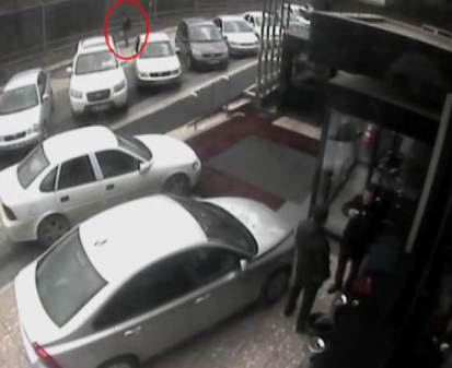 Canlı bomba kargocu kılığında gitmiş - Resim: 1