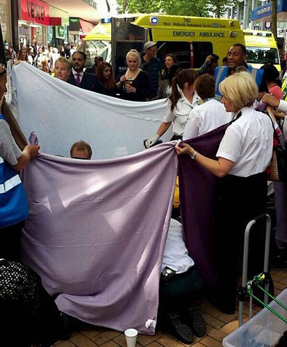 Sokak ortasında doğum - Resim: 3