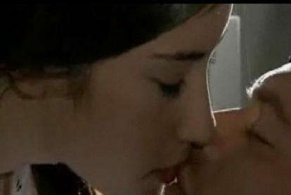 Dizilerde öpüşen öpüşene - Resim: 1