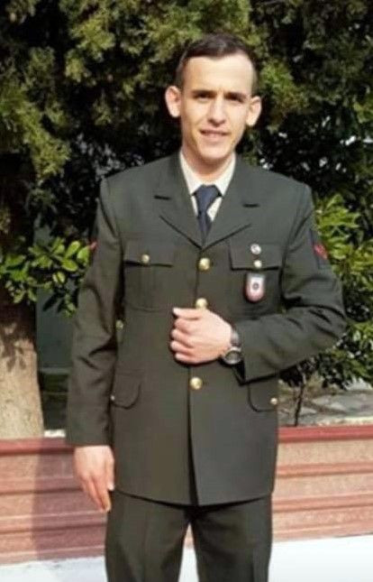 Türkiye şehitlerine ağlıyor Şehit olan 3 askerin kimlikleri belli oldu - Resim: 2