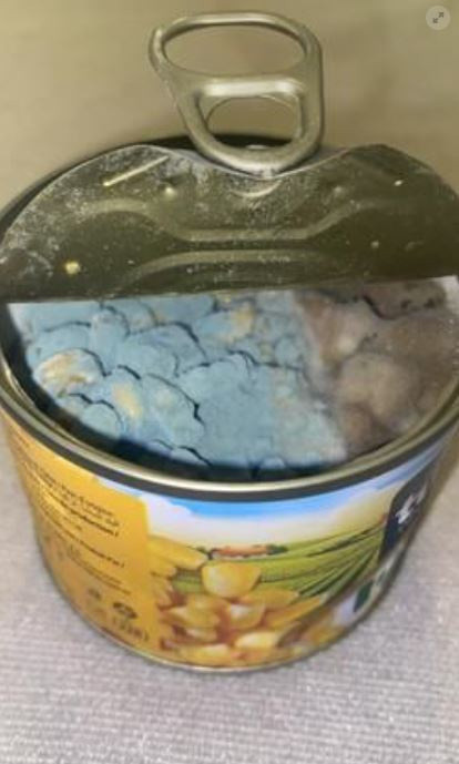 A101 marketten aldığı konserveyi açınca şoke oldu! Mide bulandıran görüntü - Resim: 0