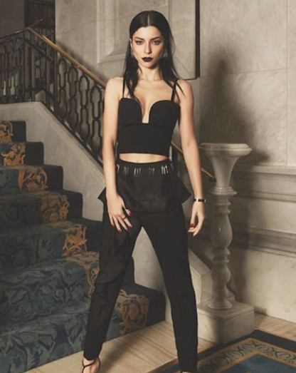 Merve Boluğur'dan 'bikinili' poz! Önce paylaştı sonra sildi - Resim: 4