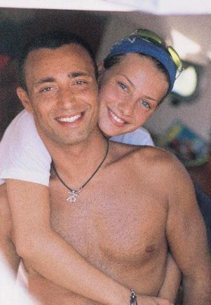 Hande Ataizi'nden olay itiraf: "İlk cinsel ilişkimi onunla yaşadım" dediği ünlü kim? - Resim: 2