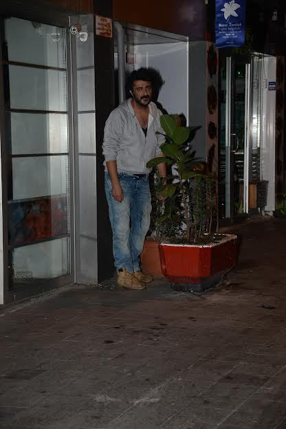 Ünlü oyuncudan sokak ortasında skandal hareket - Resim: 2