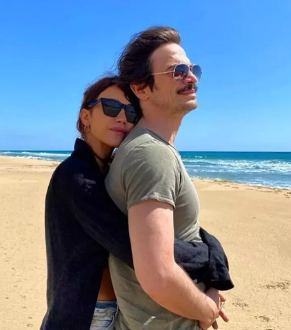 Evlilik hazırlığı yaparken 4 yıllık ilişkiye nokta koydular! Ahmet Kural ve Çağla Gizem Şahin ayrıldı - Resim: 1