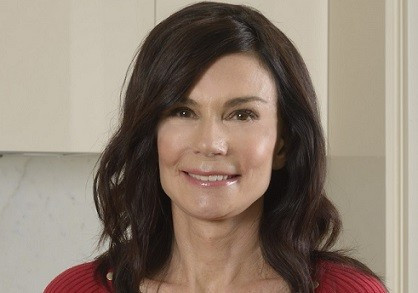 Bu kadın tam 70 yaşında! Duyan donup kalıyor - Resim: 1